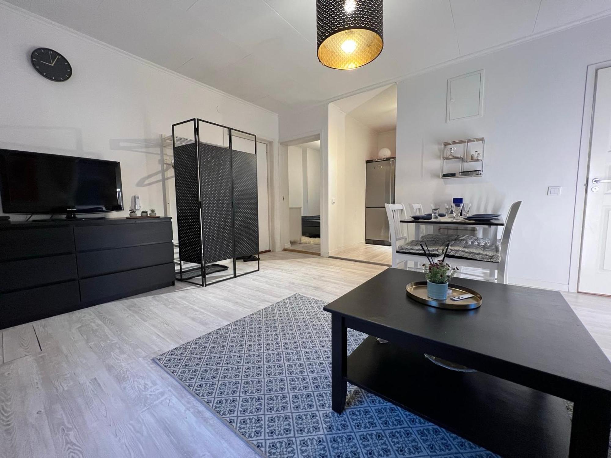 Fresh And Cozy Little House 45Km In Taby Apartment Стокхолм Екстериор снимка